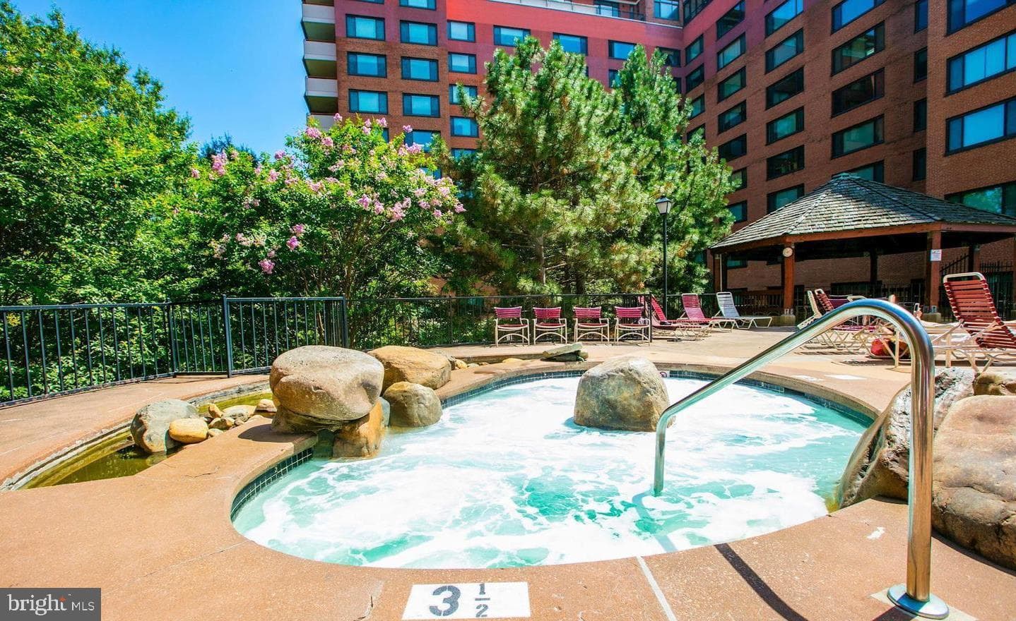 1021 Arlington Boulevard #928 photo 15
