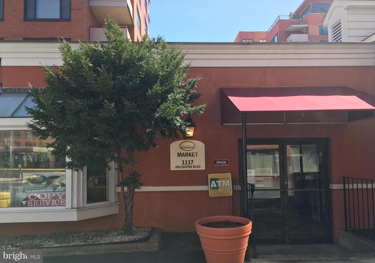 1021 Arlington Boulevard #928 photo 22