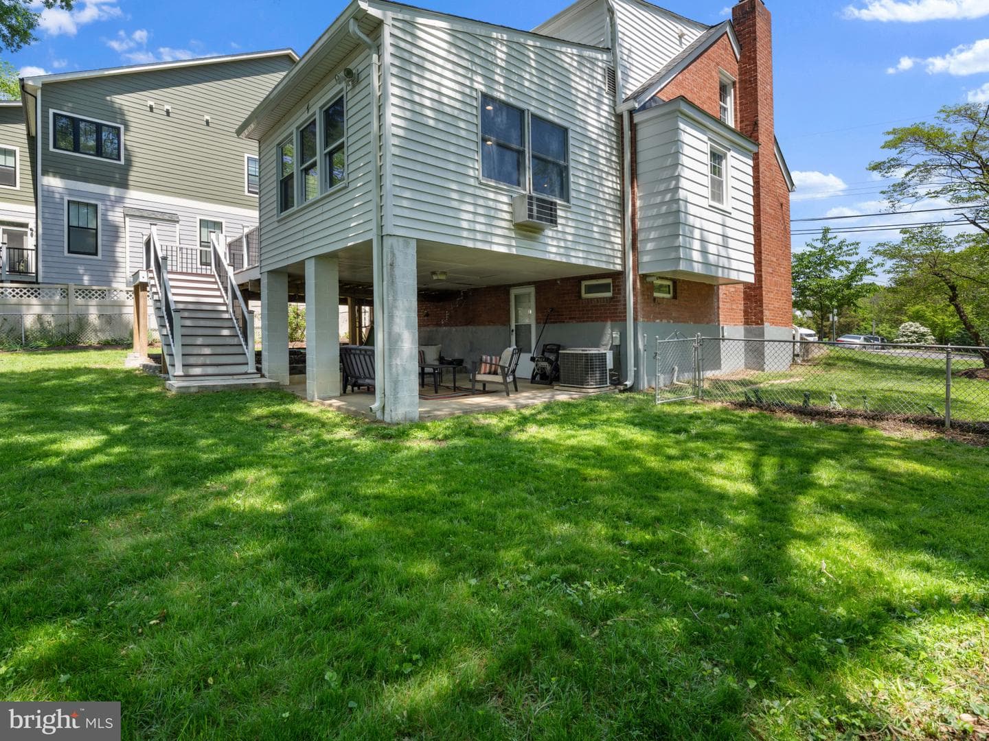 716 N Buchanan Street photo 3