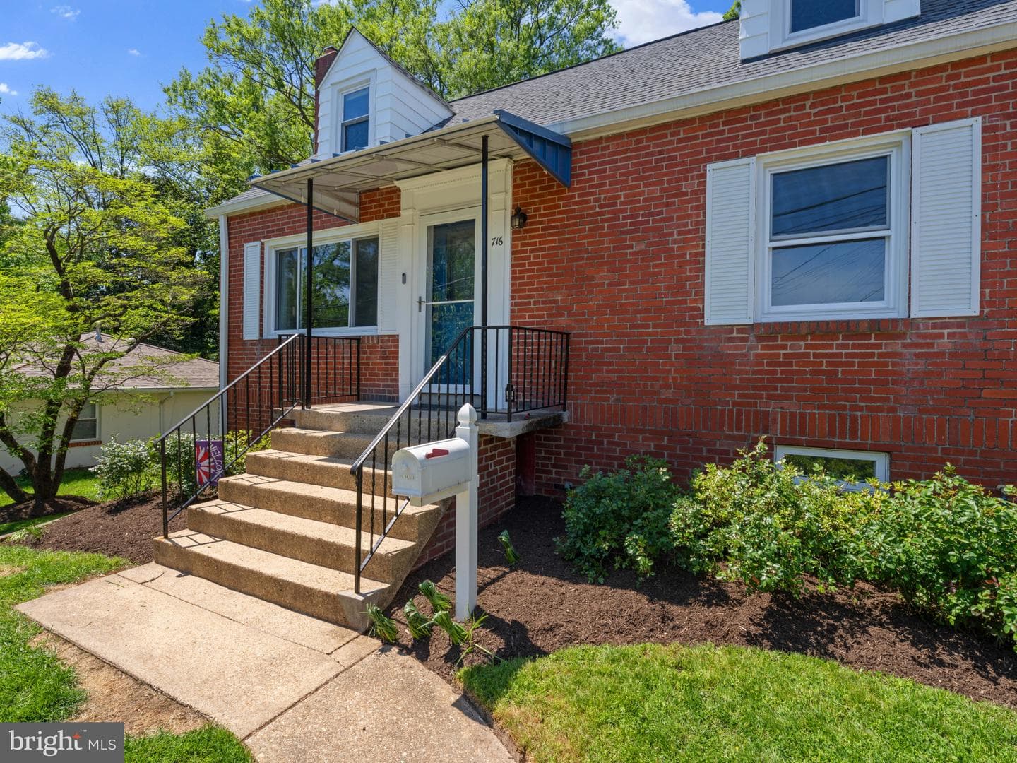 716 N Buchanan Street photo 4