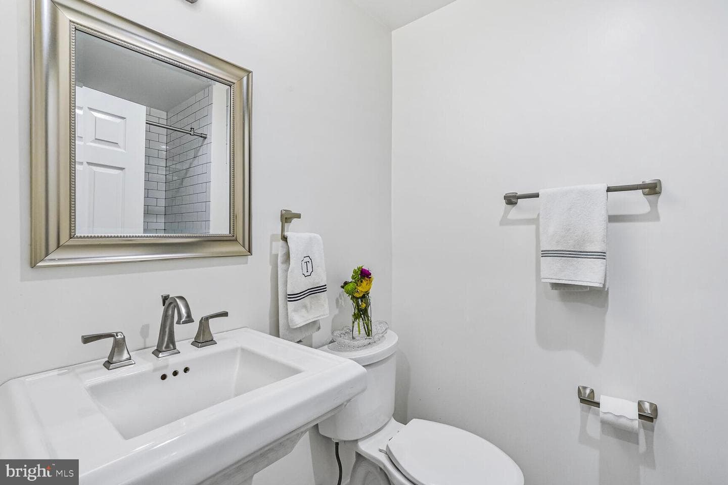 1036 N Randolph Street photo 13