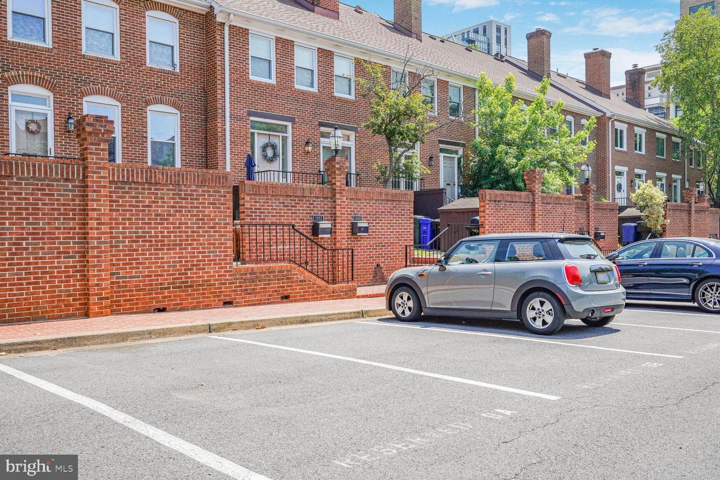 1036 N Randolph Street photo 16