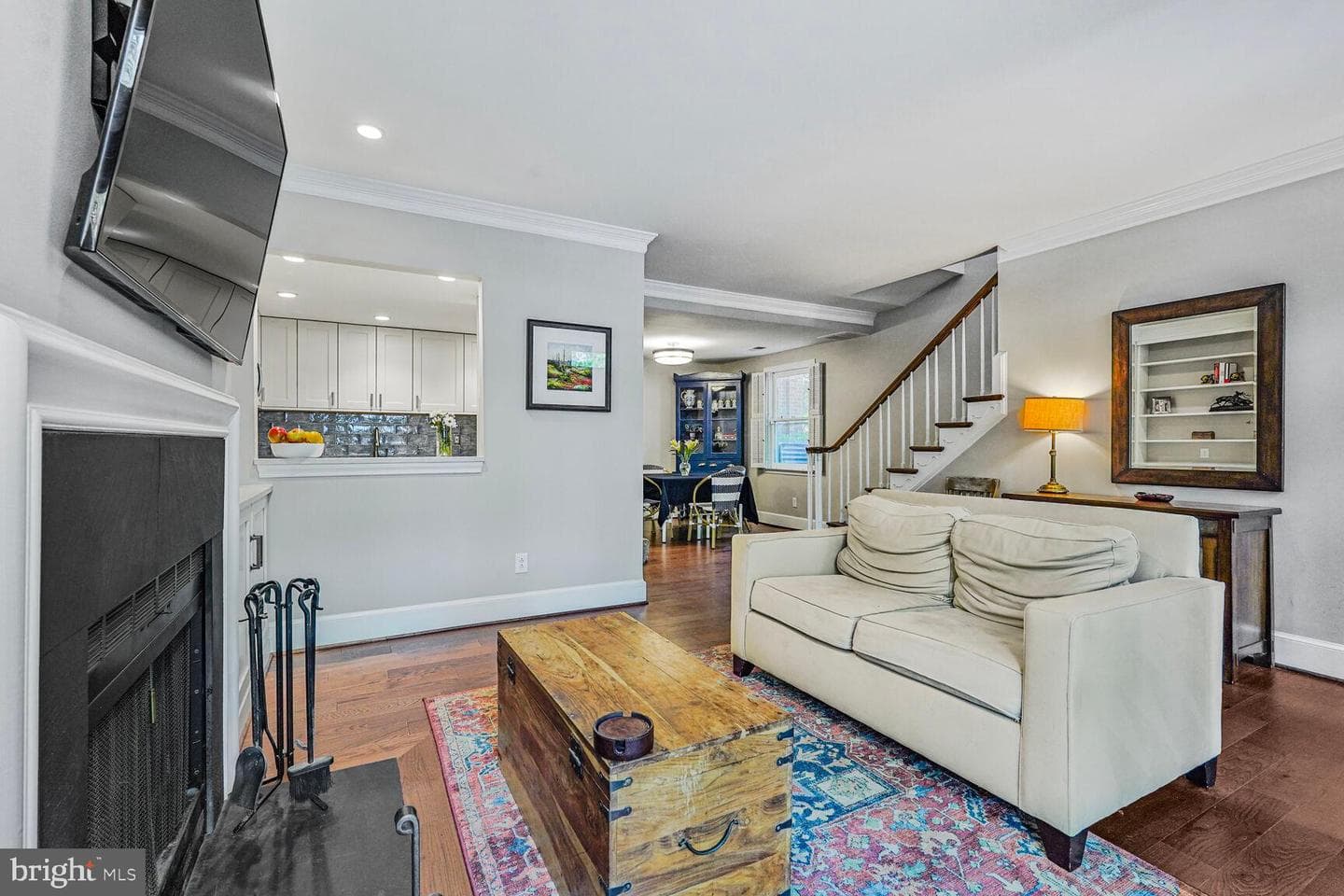 1036 N Randolph Street photo 3