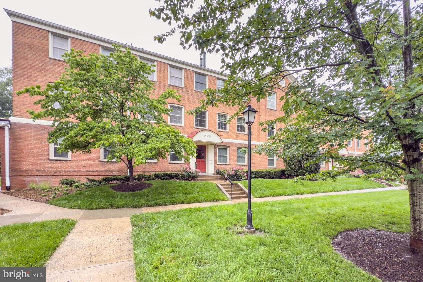 2509 Arlington Boulevard #201 photo 2