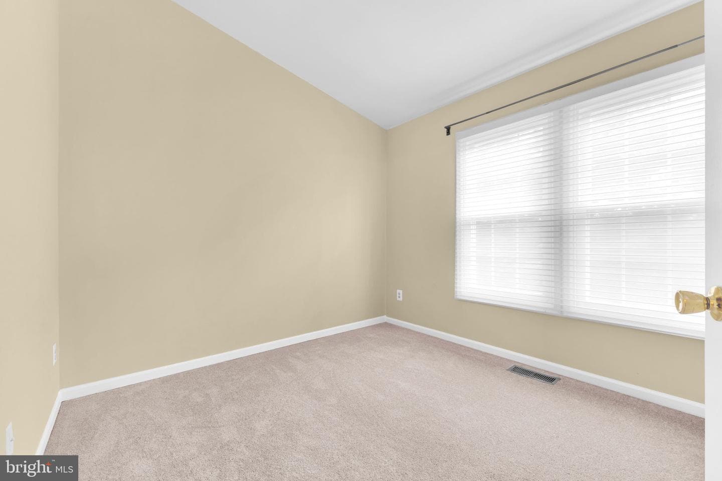 5002 9th Street S photo 26