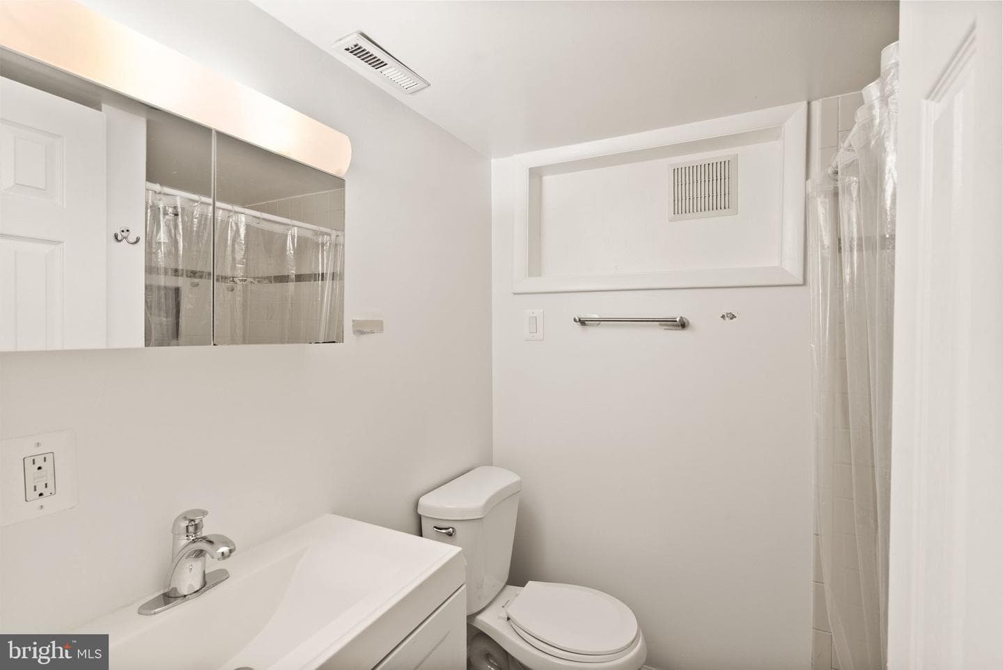 416 S Adams Street photo 57