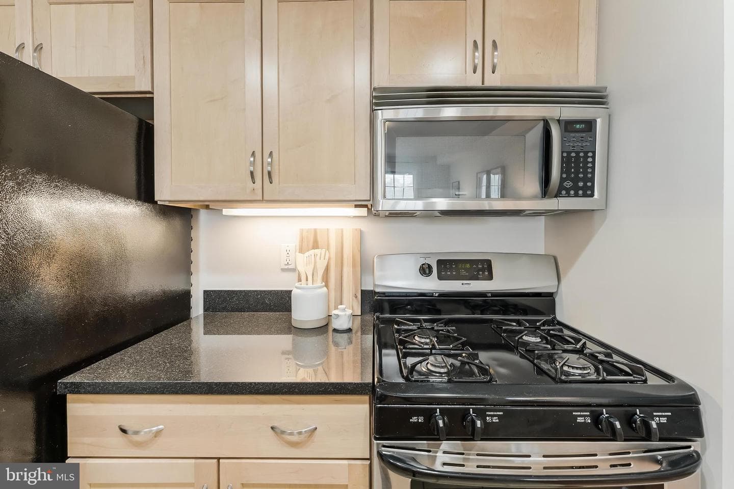 231 N Thomas Street #105 photo 7