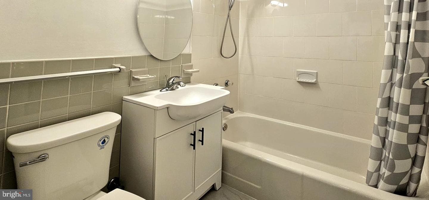1121 Arlington Boulevard #937 photo 10