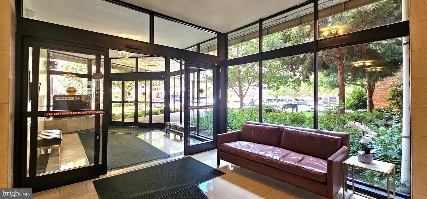 1121 Arlington Boulevard #937 photo 22