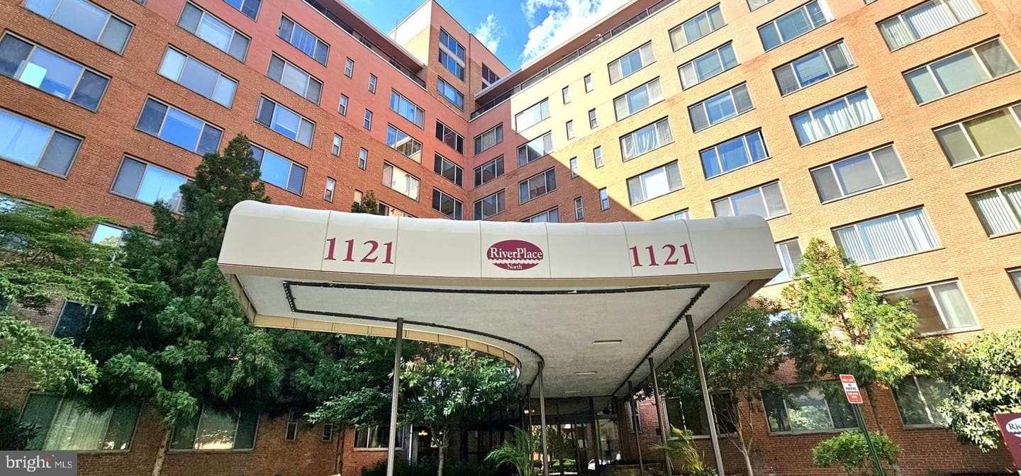 1121 Arlington Boulevard #937 photo 25