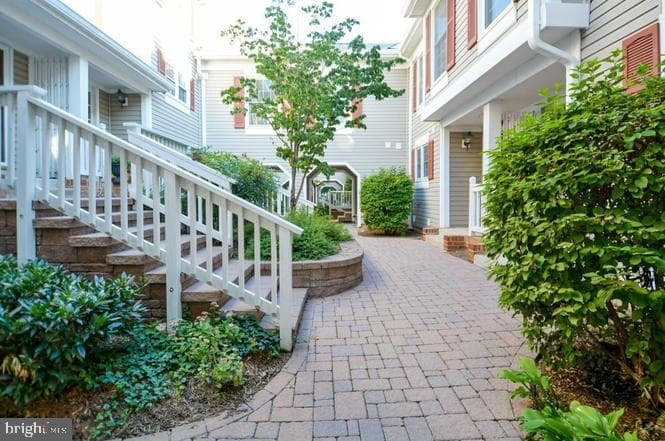 2923 S Woodstock St #d photo 2
