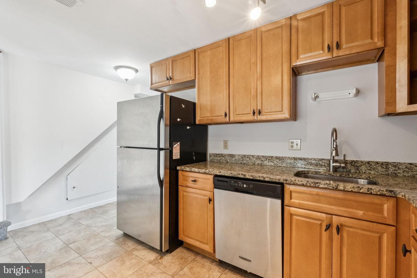 132 N Bedford Street #b photo 15
