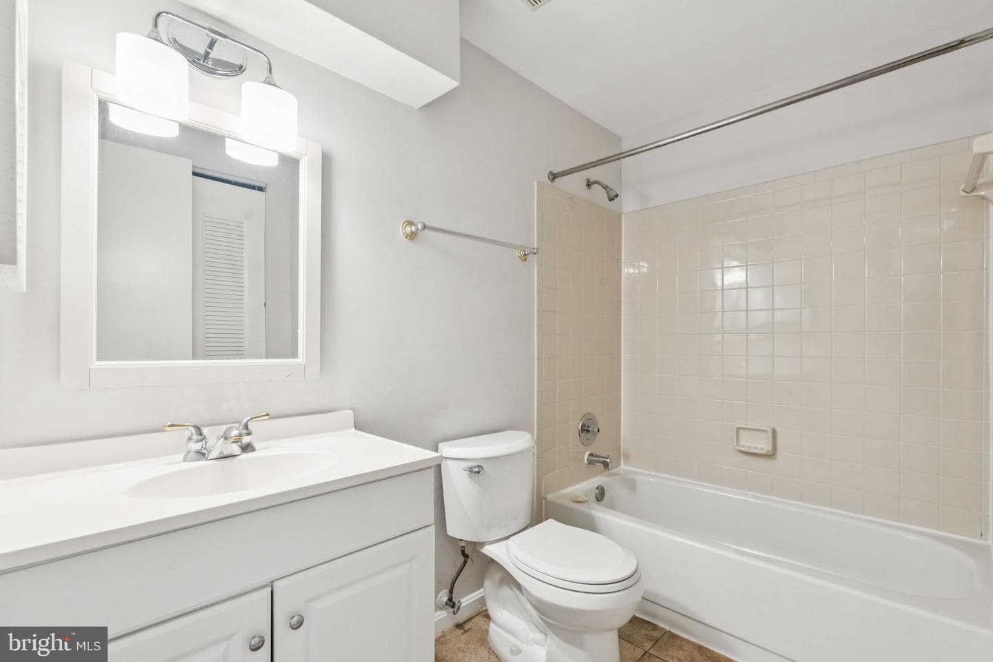 132 N Bedford Street #b photo 19