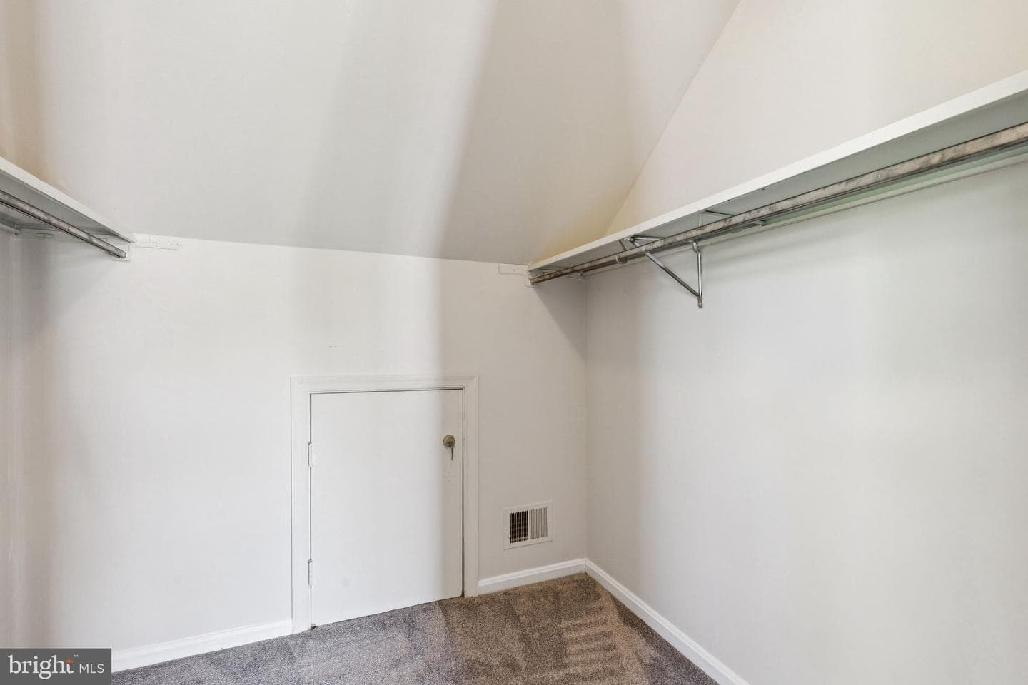 132 N Bedford Street #b photo 34