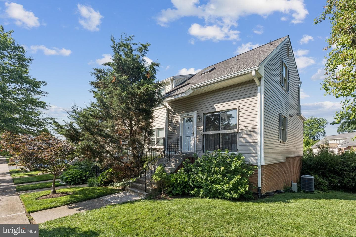 132 N Bedford Street #b photo 4