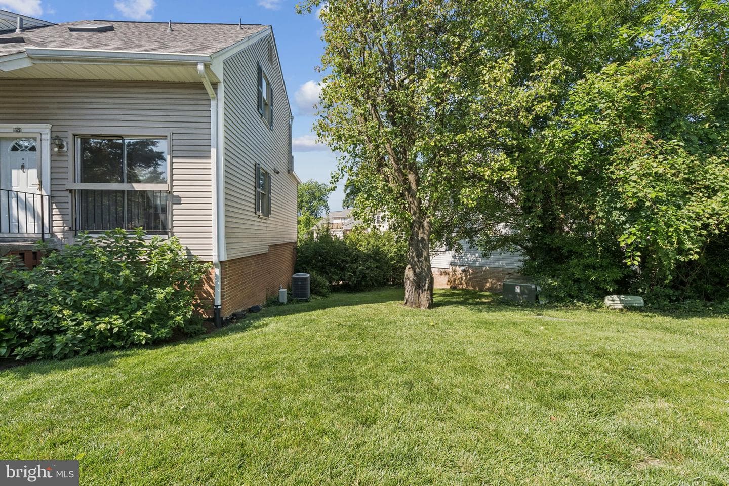 132 N Bedford Street #b photo 40