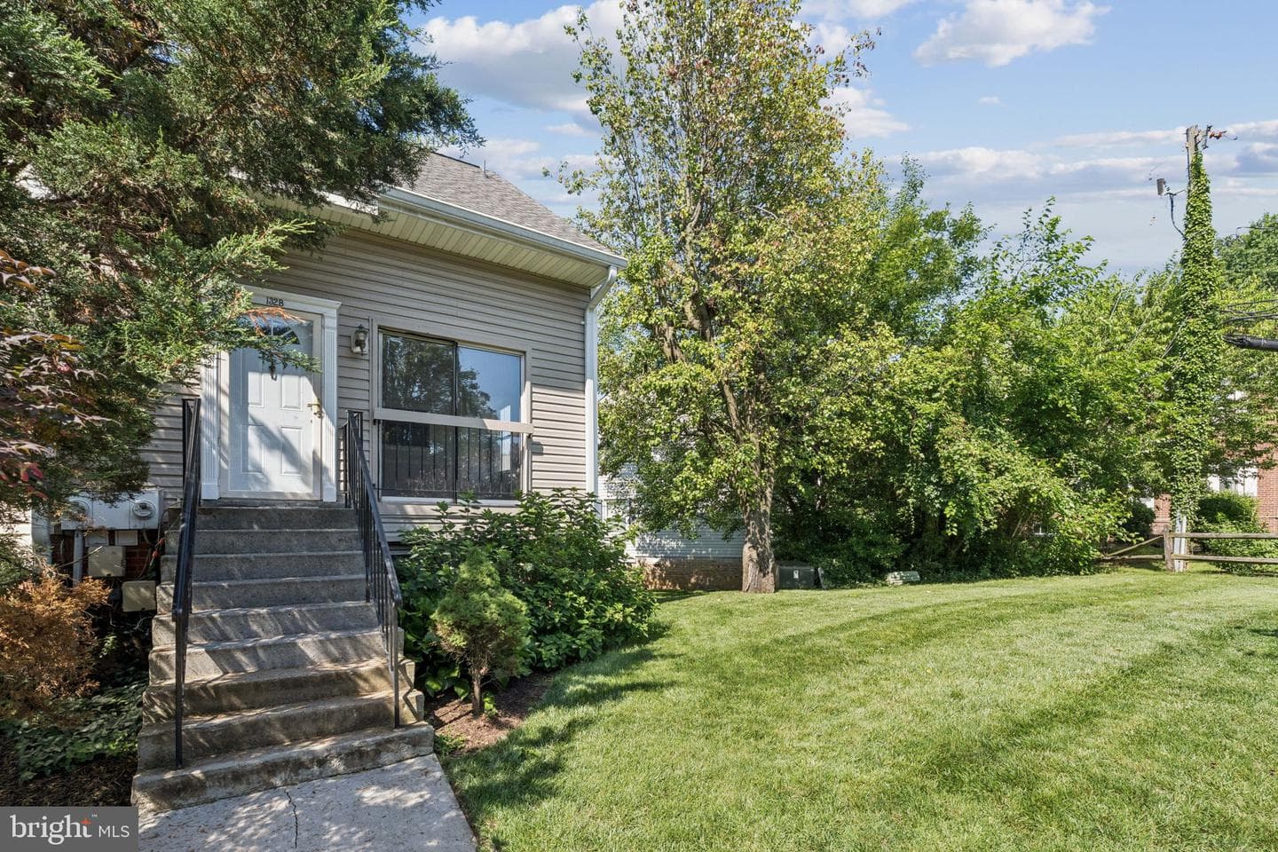 132 N Bedford Street #b photo 42