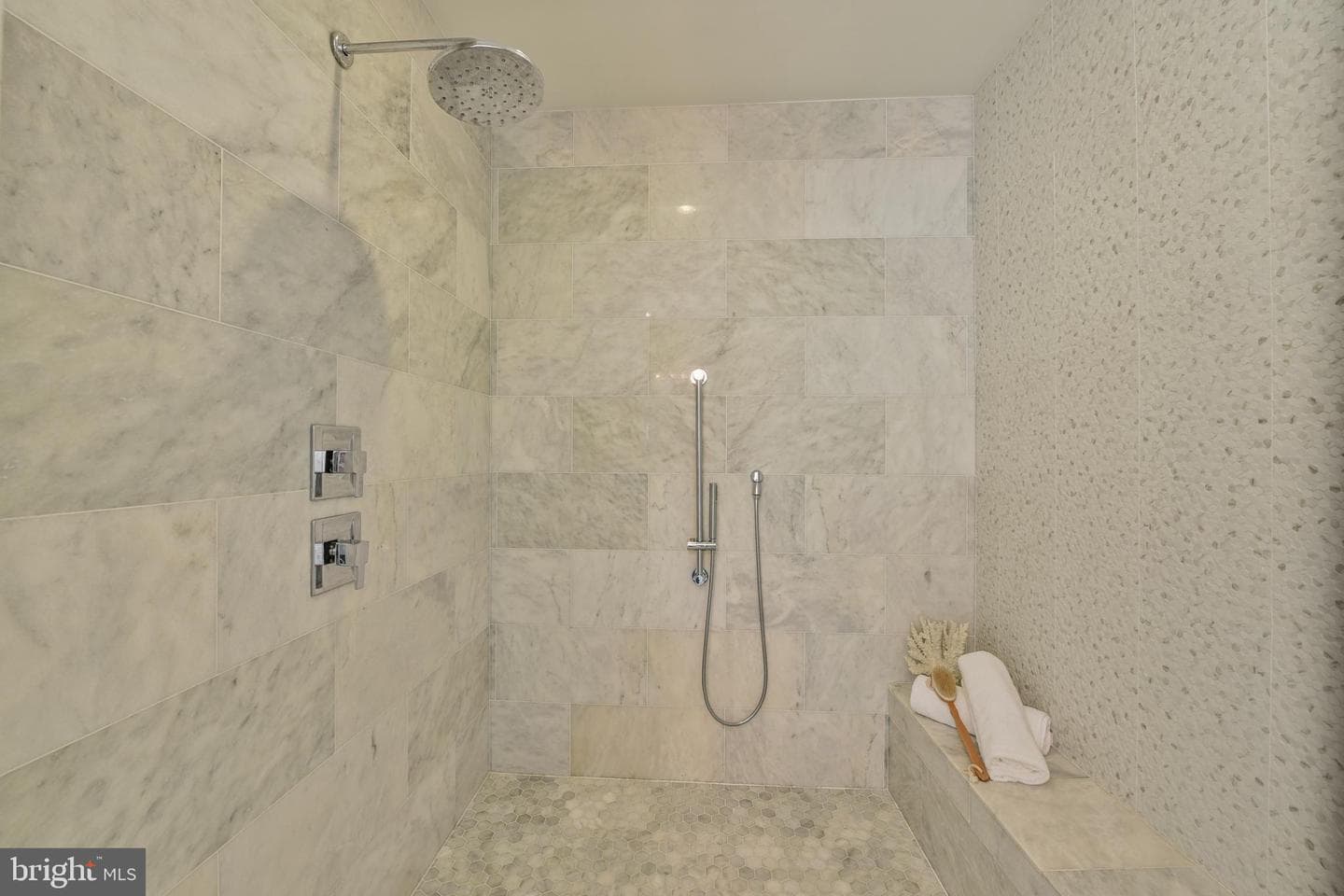 2311 N Albemarle Street photo 26
