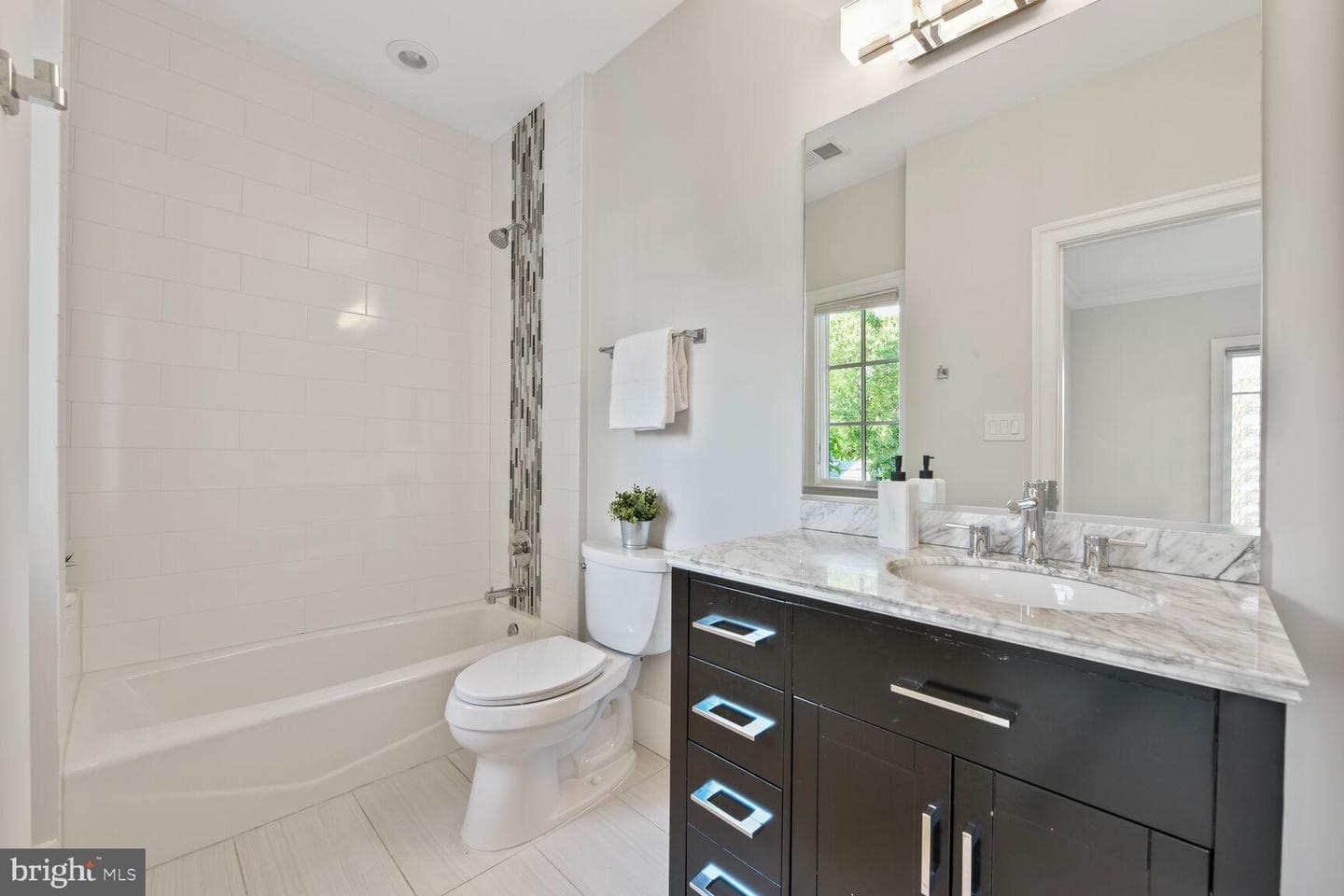 2311 N Albemarle Street photo 34