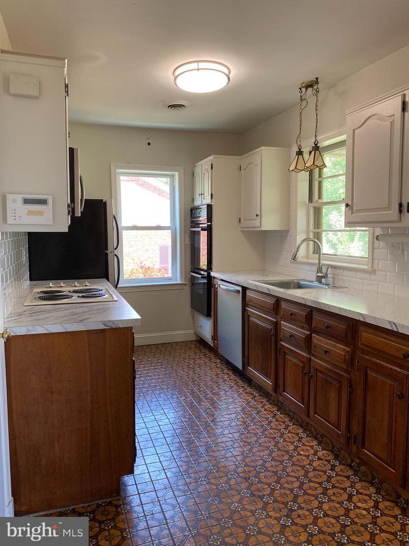 609 29th Street S photo 3