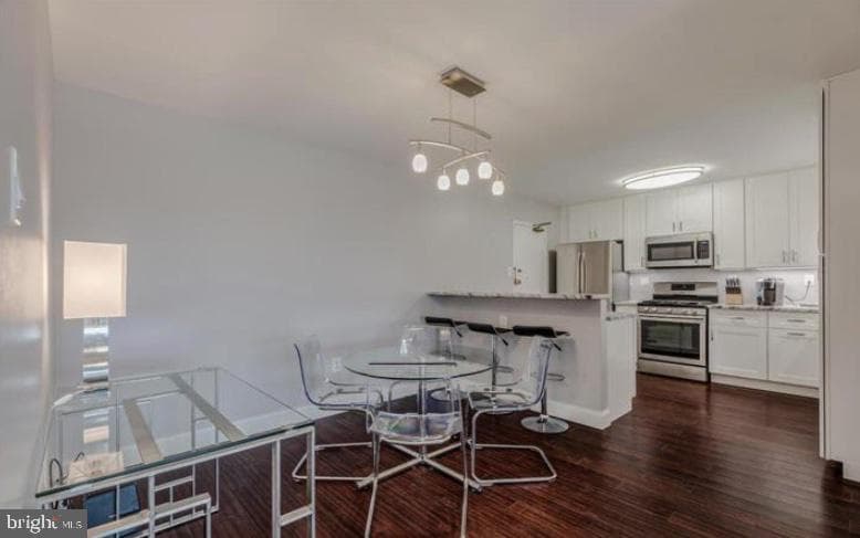 1300 Army Navy Drive #803 photo 13