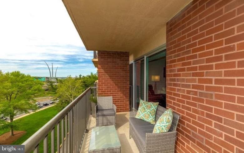 1300 Army Navy Drive #803 photo 2