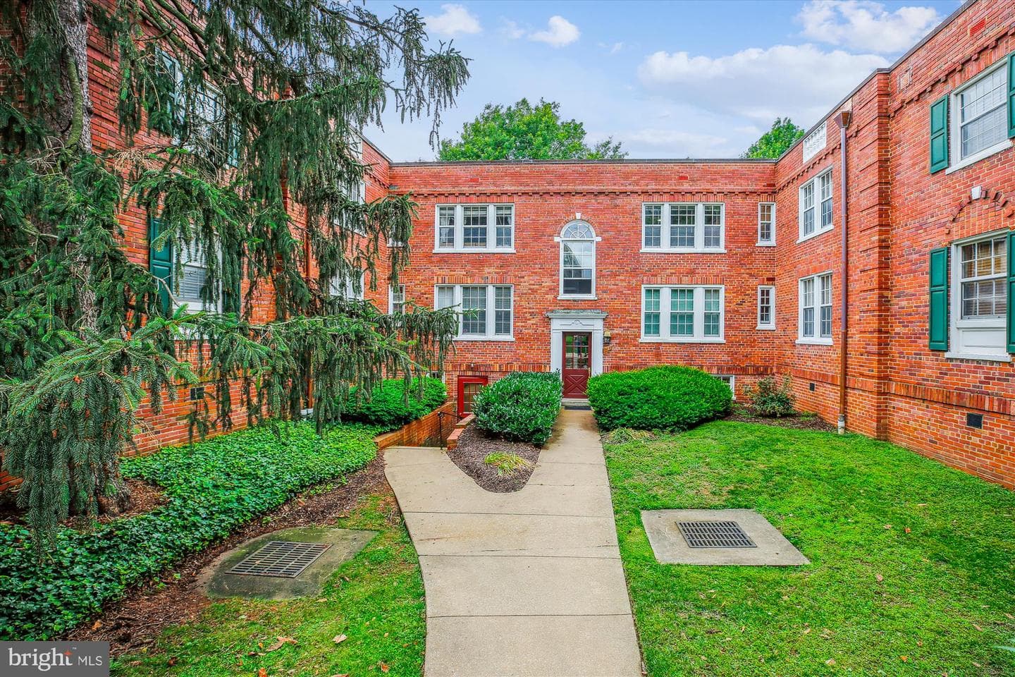 1728 Queens Lane #3-181