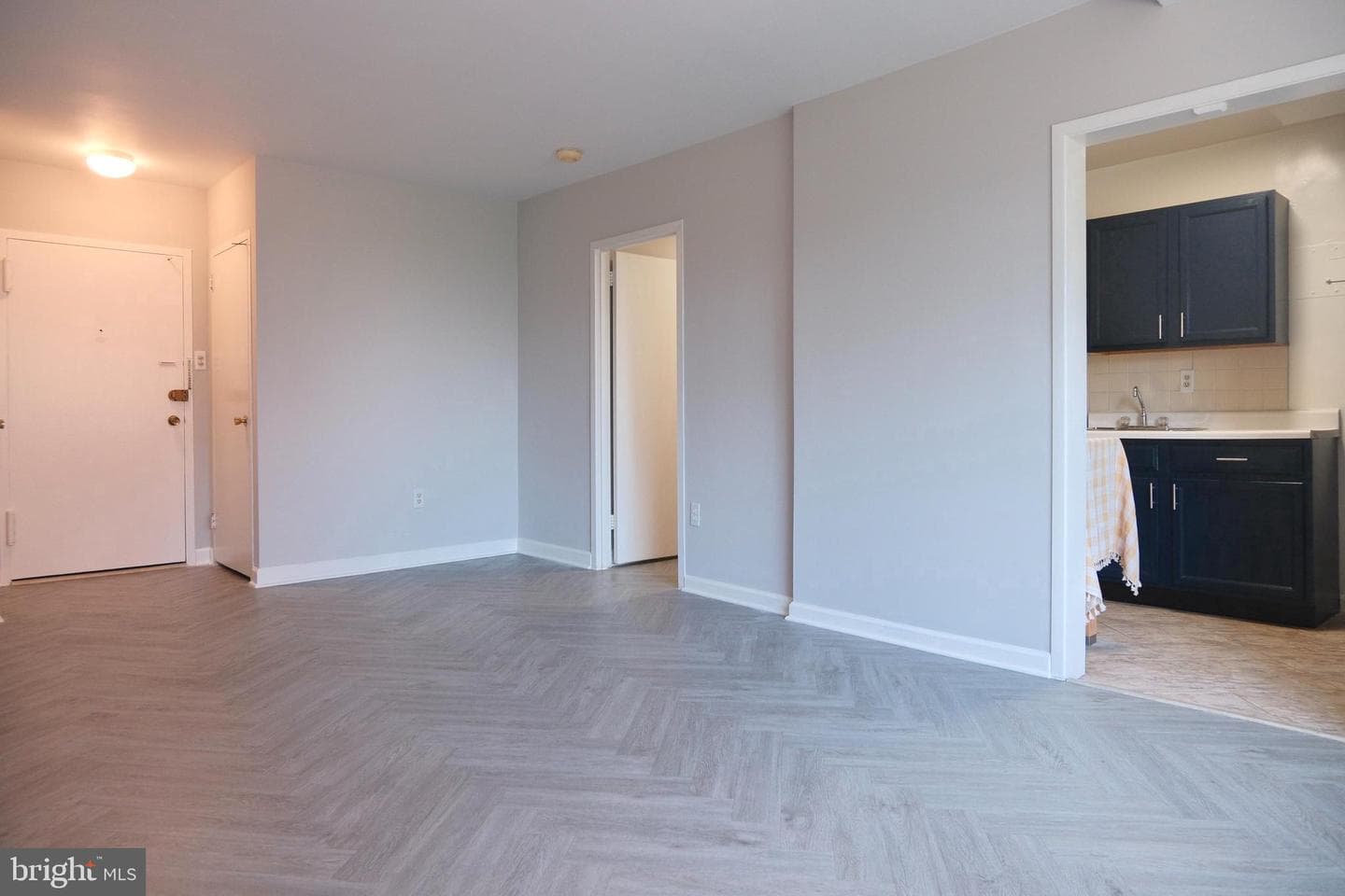 1111 Arlington Boulevard #501 photo 3