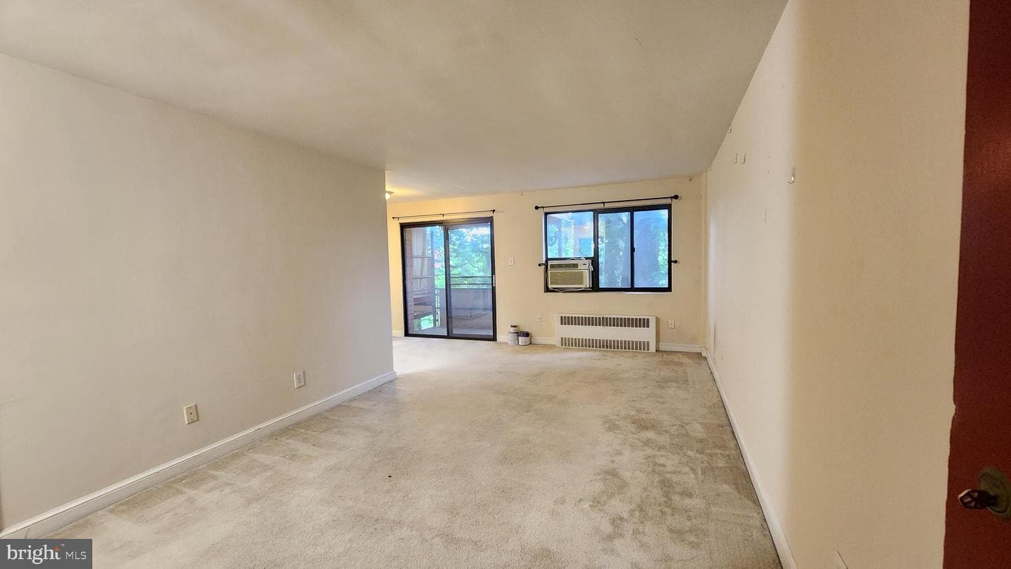 1575 N Colonial Terrace #204-Y photo 2