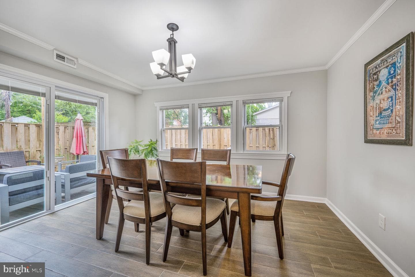828 S Irving Street photo 10
