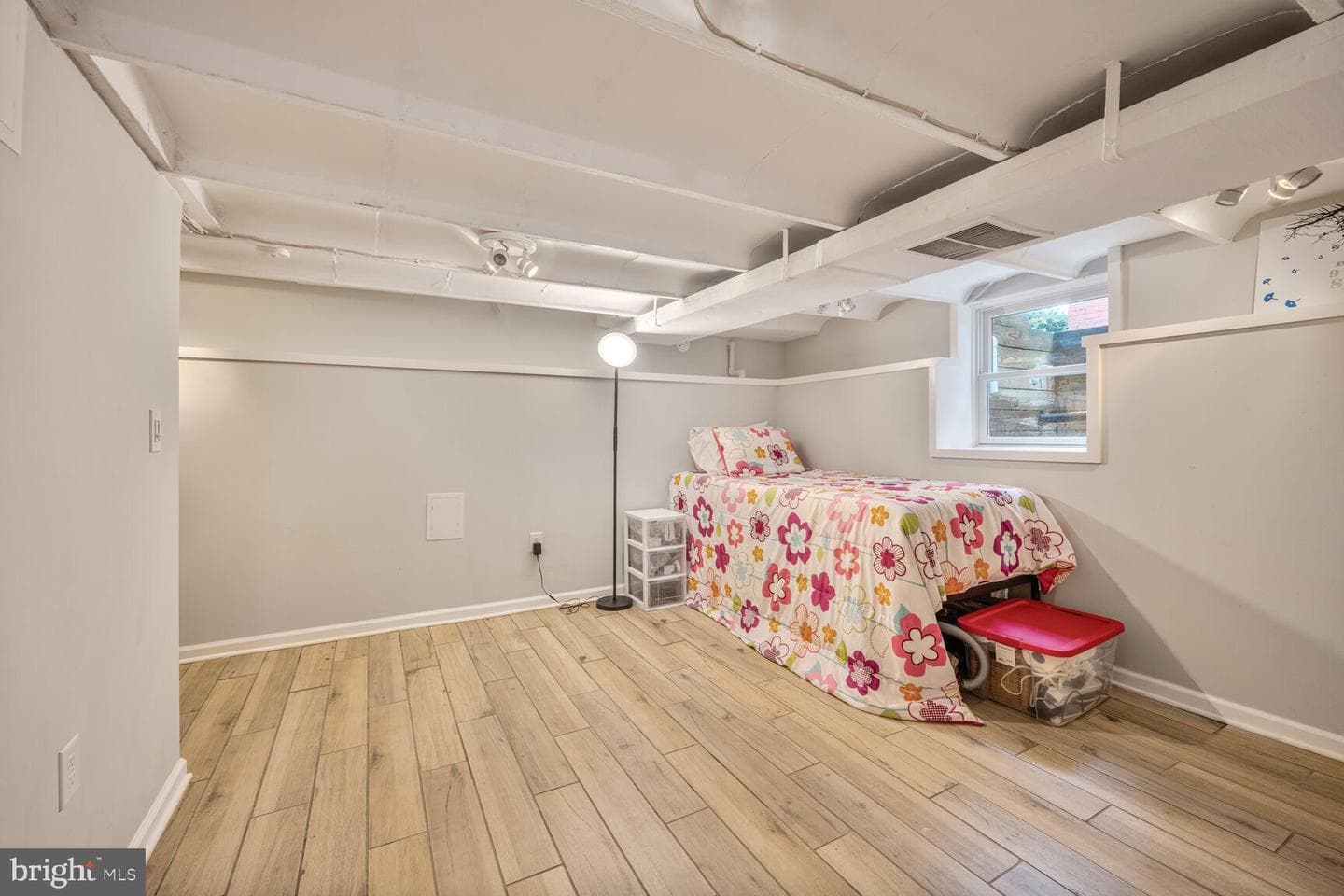 828 S Irving Street photo 20
