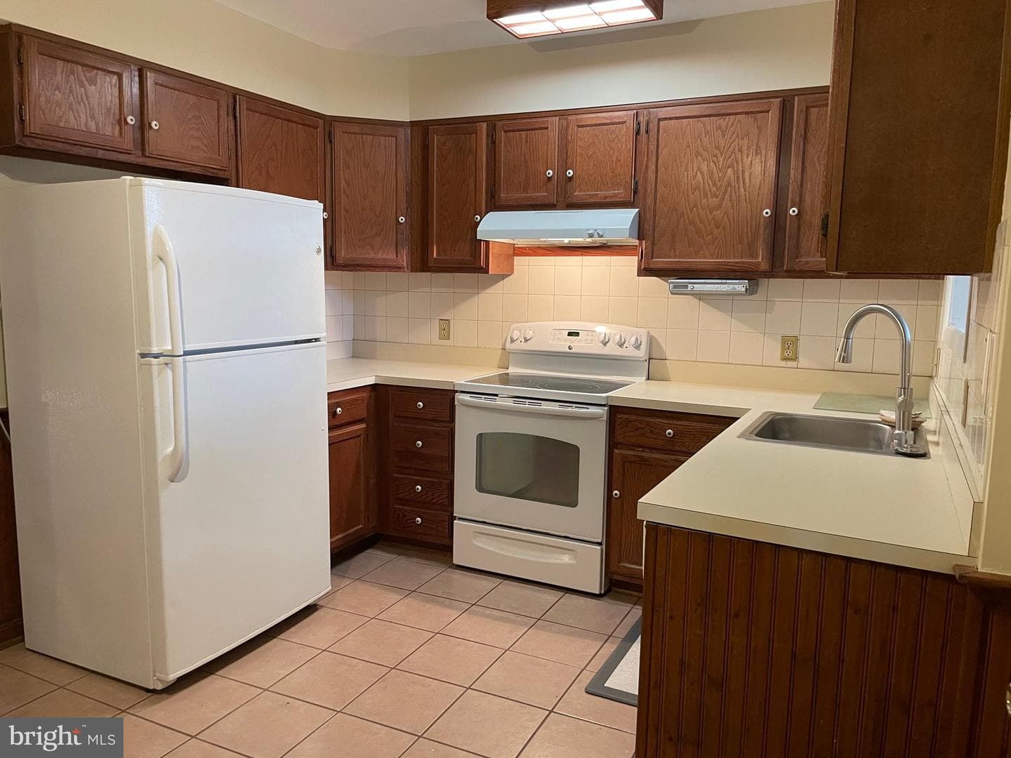 2505 S Walter Reed Drive #a photo 4