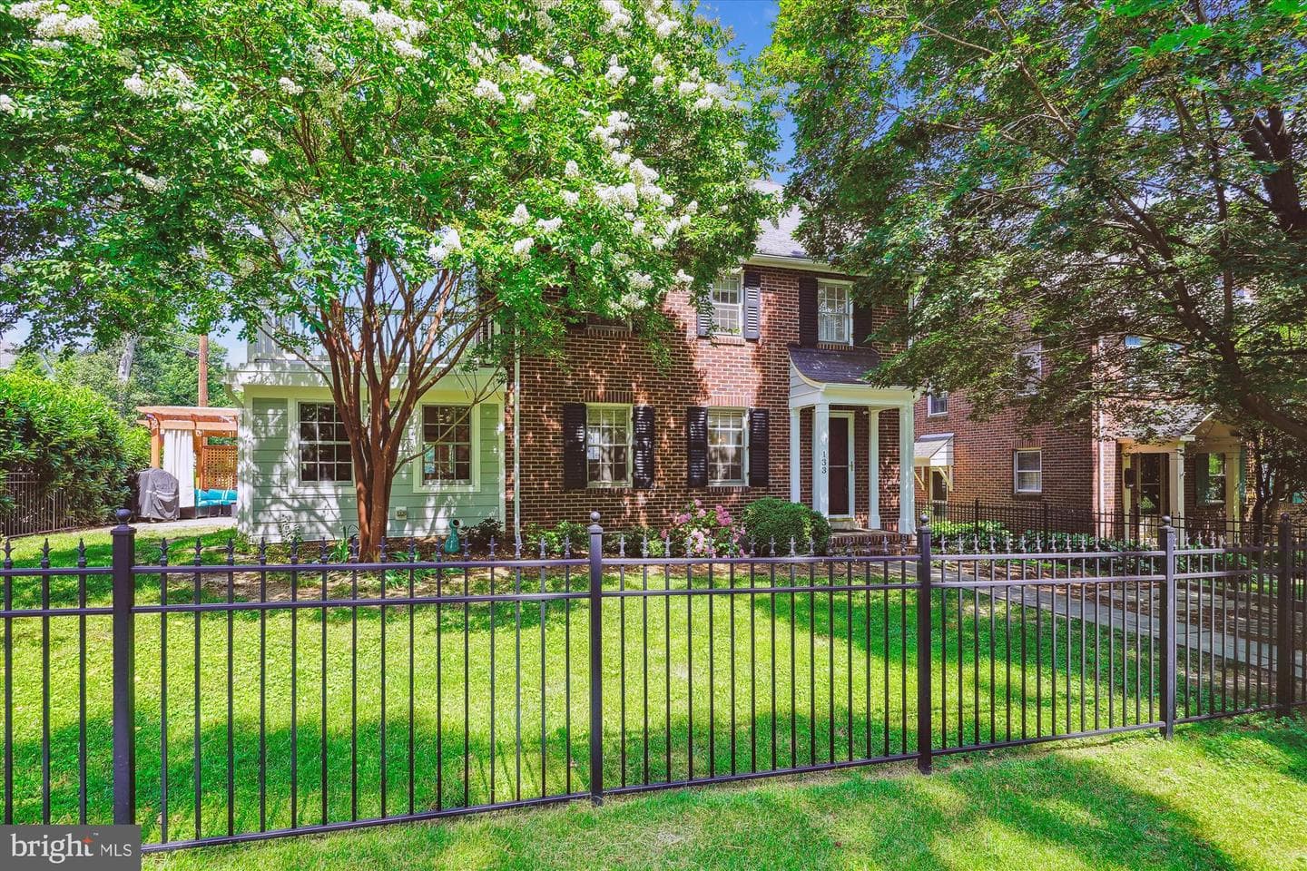 133 N Highland Street N photo 2