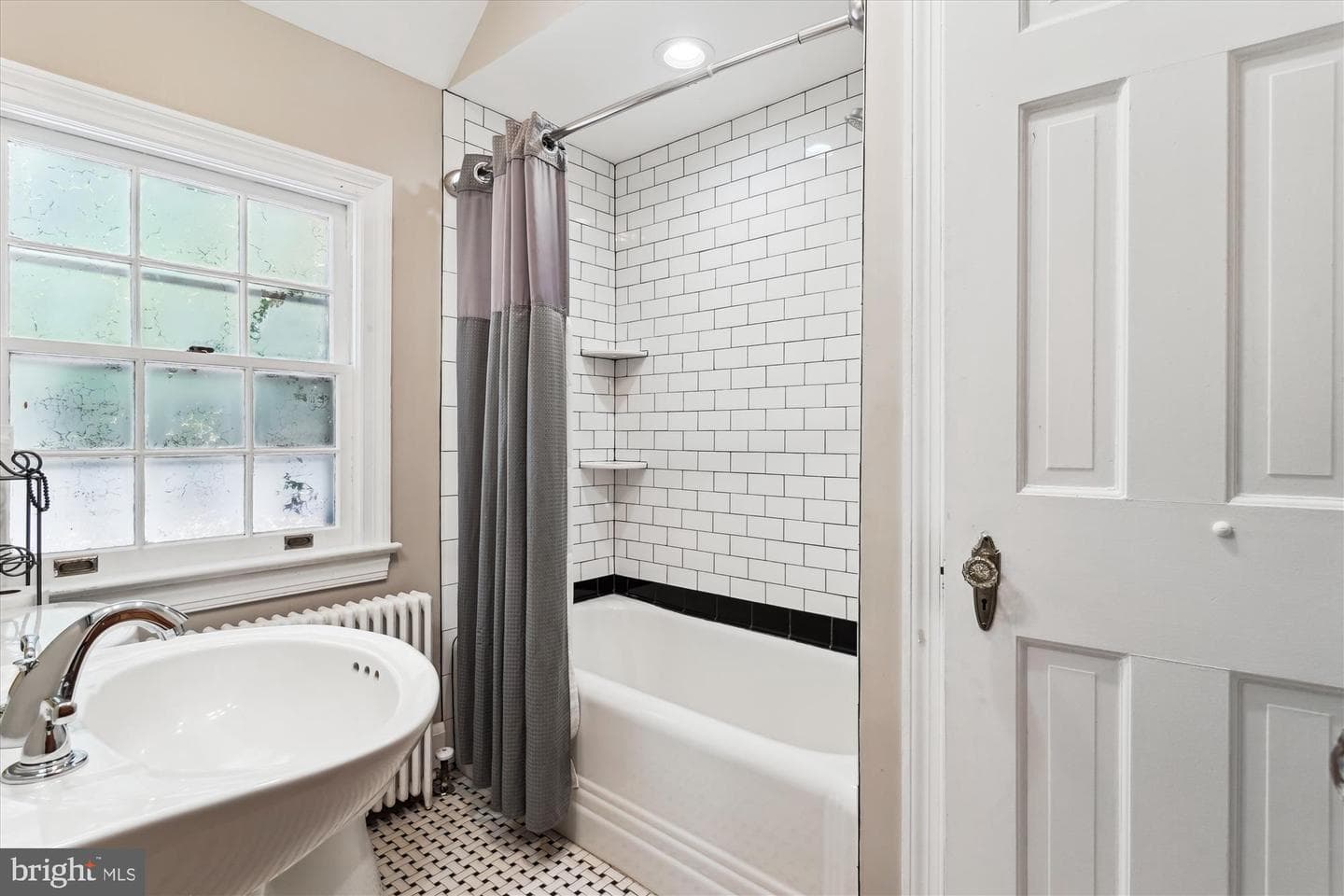 133 N Highland Street N photo 36