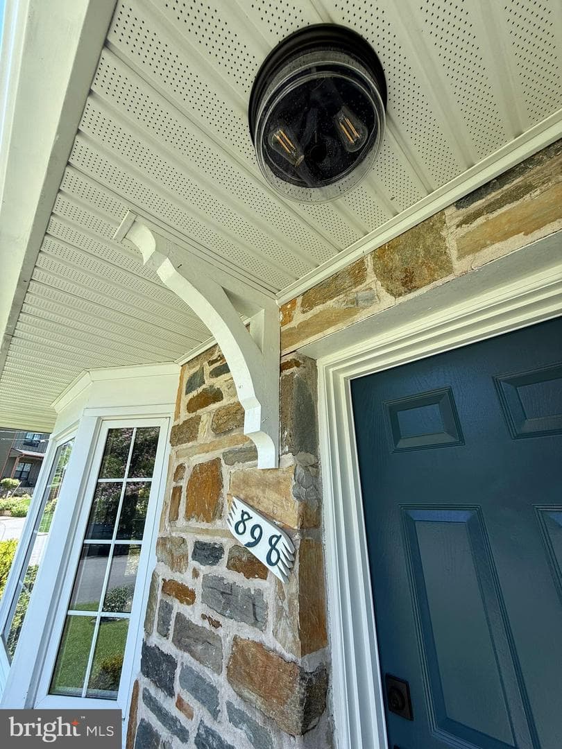 898 N Kentucky Street photo 7