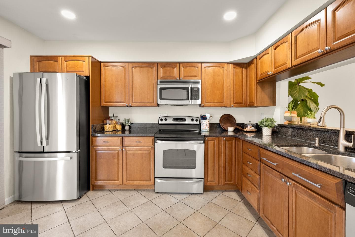 3034 S Glebe Road photo 12
