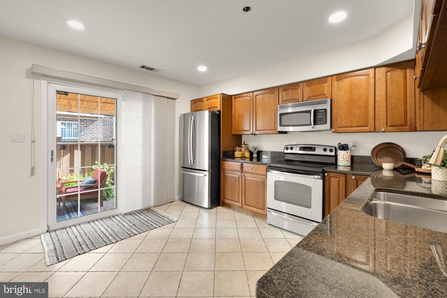 3034 S Glebe Road photo 13