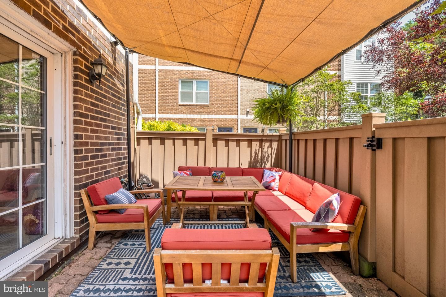 3034 S Glebe Road photo 14