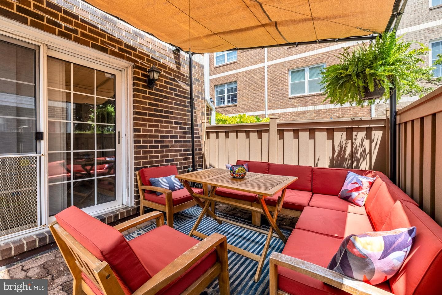 3034 S Glebe Road photo 15