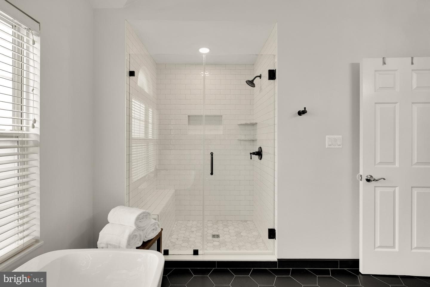 3034 S Glebe Road photo 27