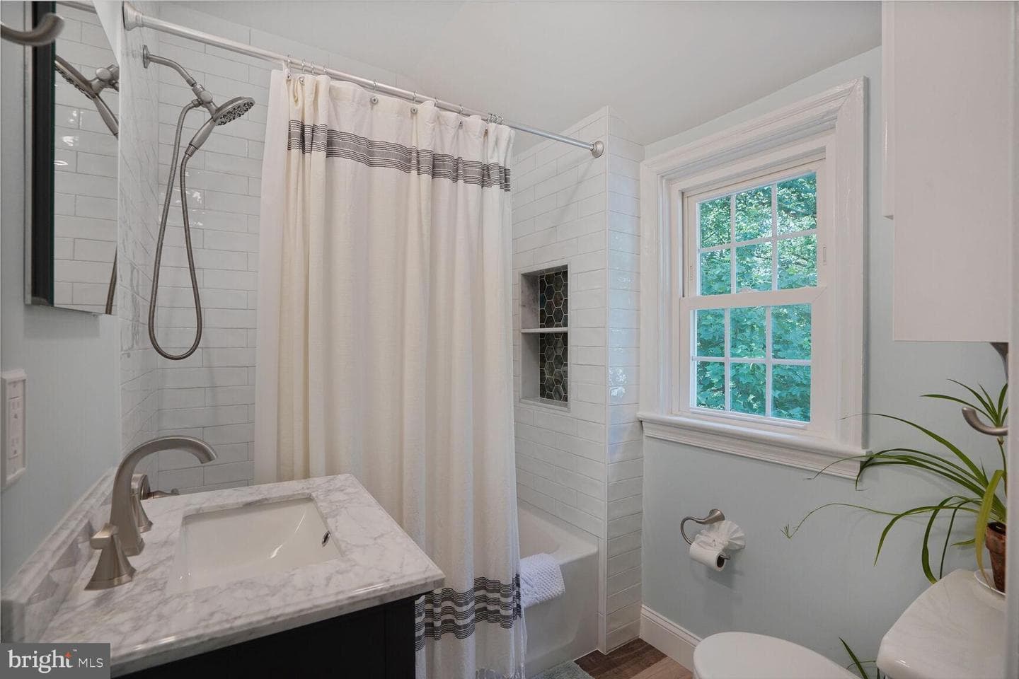104 N Galveston Street photo 19