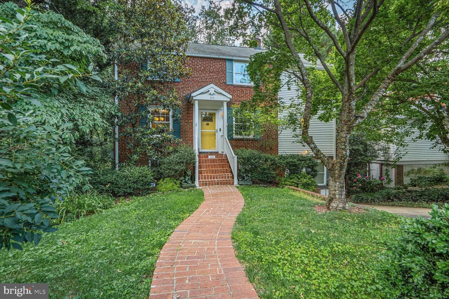 104 N Galveston Street photo 2