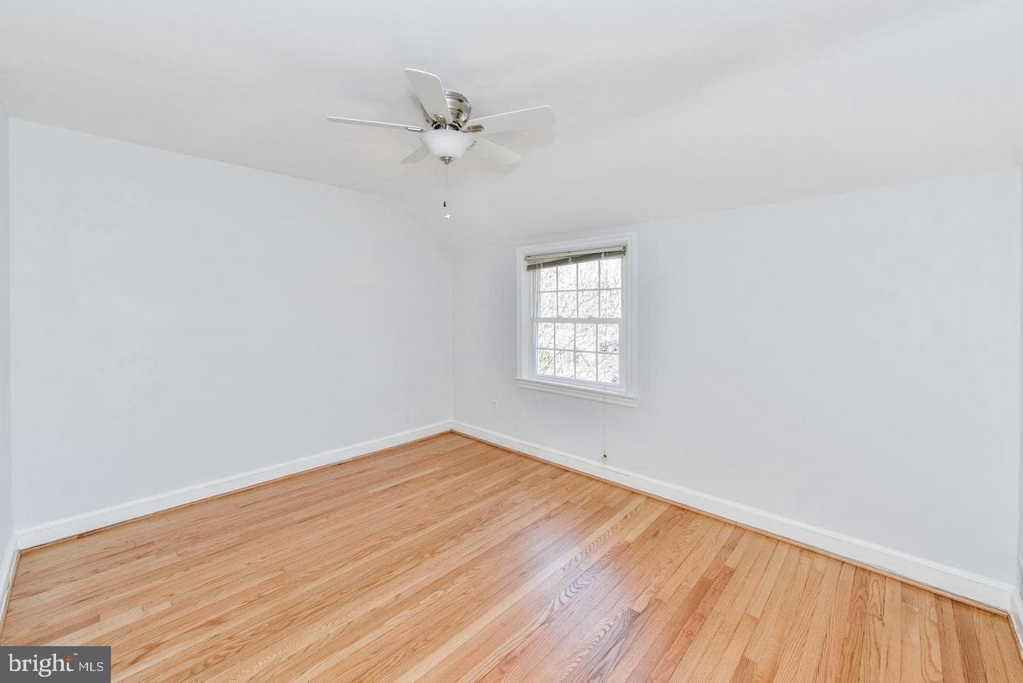 104 N Galveston Street photo 28