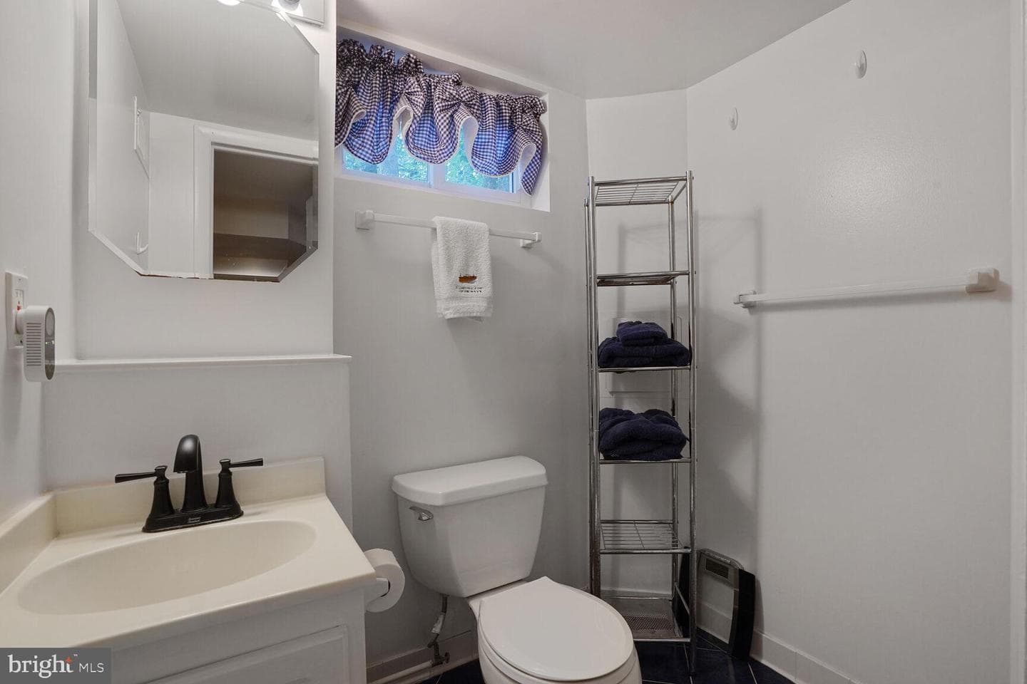 104 N Galveston Street photo 33