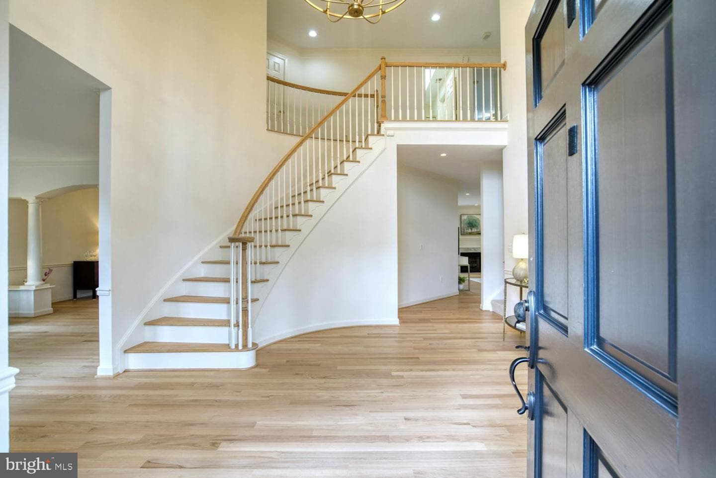 1702 S Arlington Ridge Road photo 3