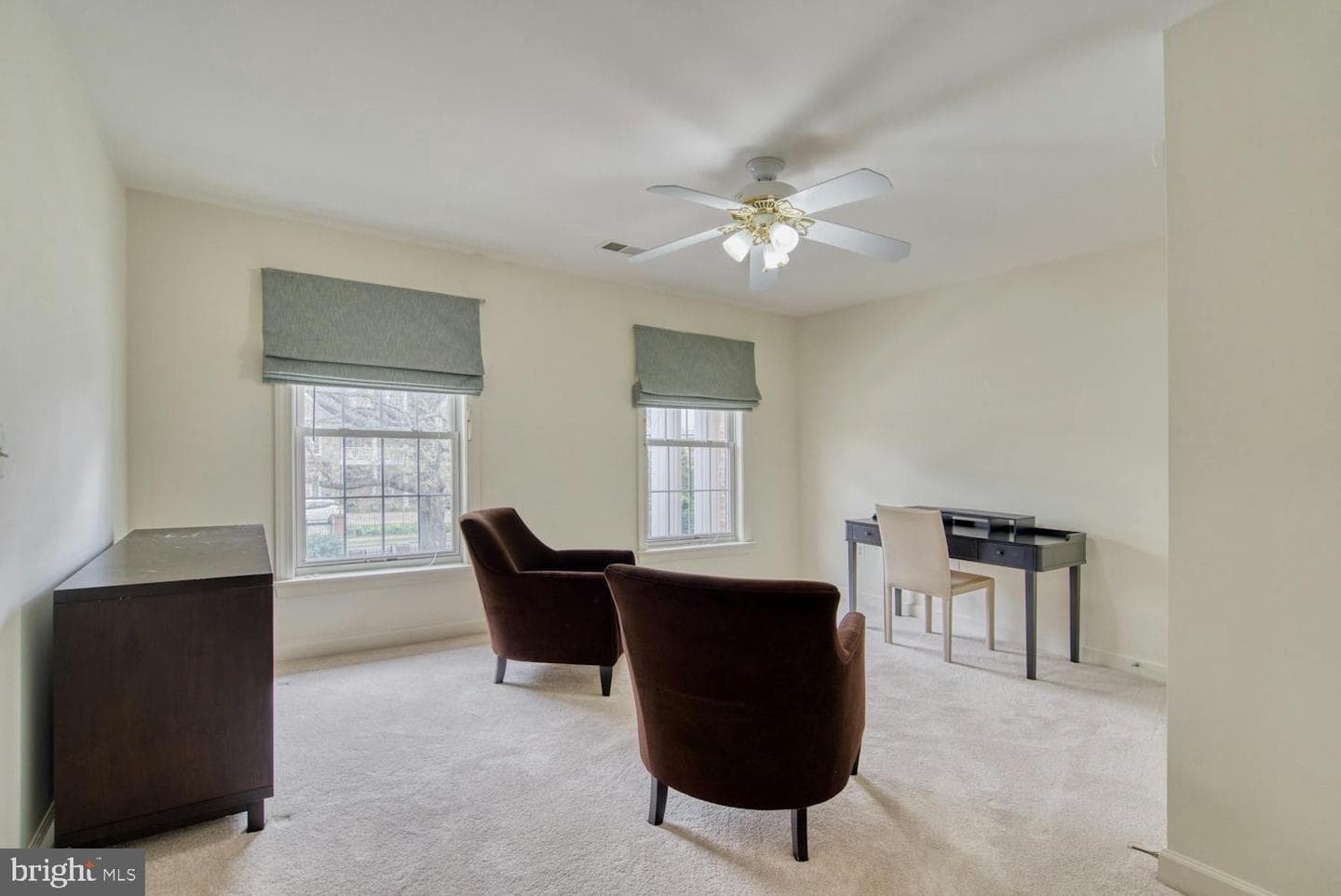 1702 S Arlington Ridge Road photo 30
