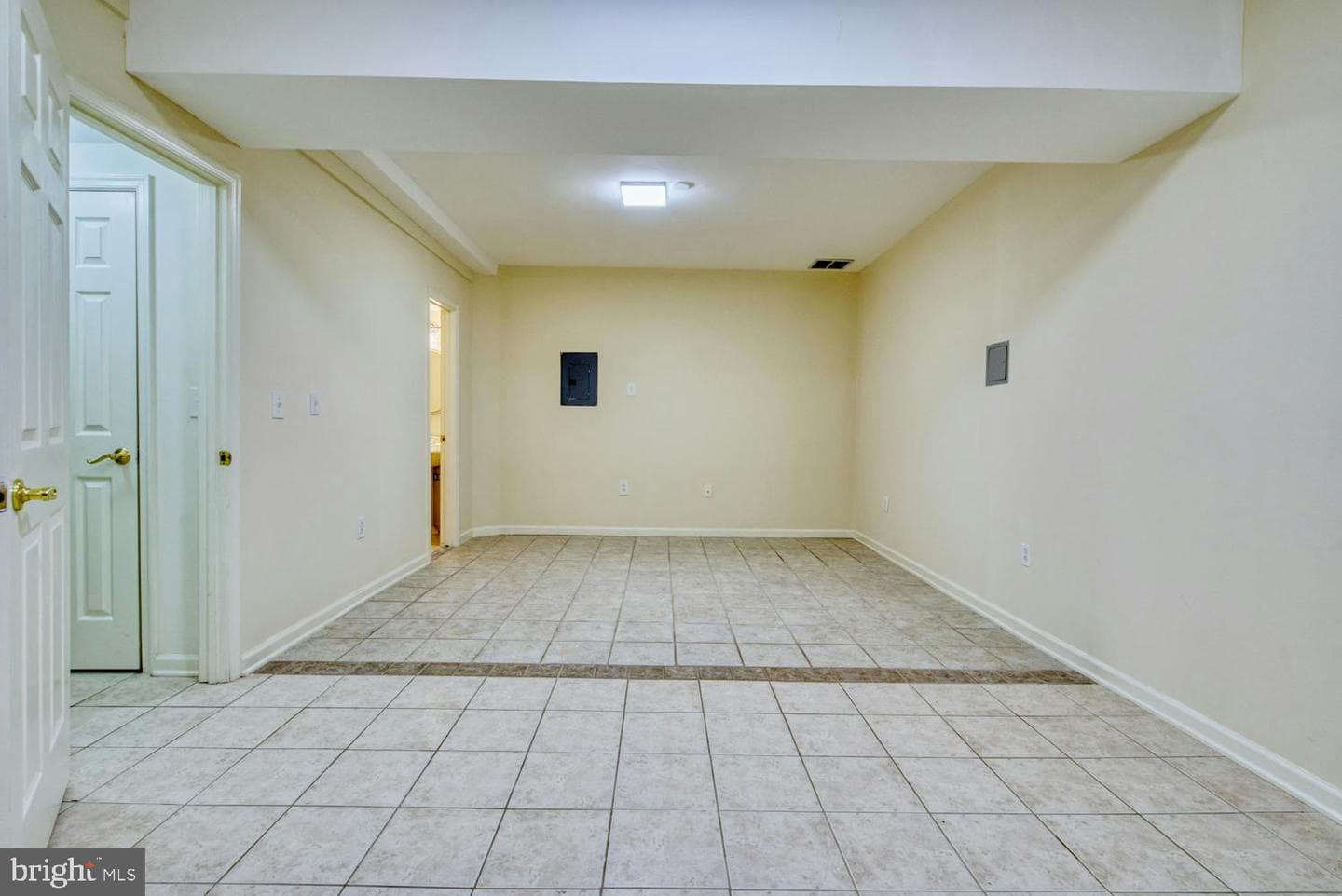 1702 S Arlington Ridge Road photo 41