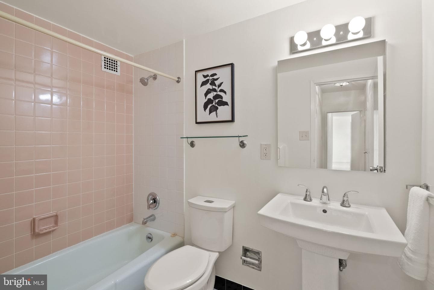 4141 N Henderson Road #518 photo 37