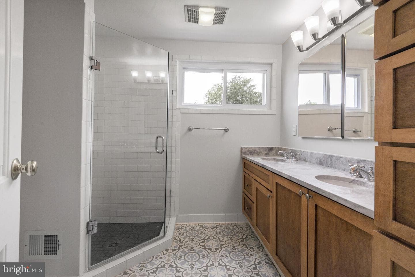 519 N Florida Street photo 29