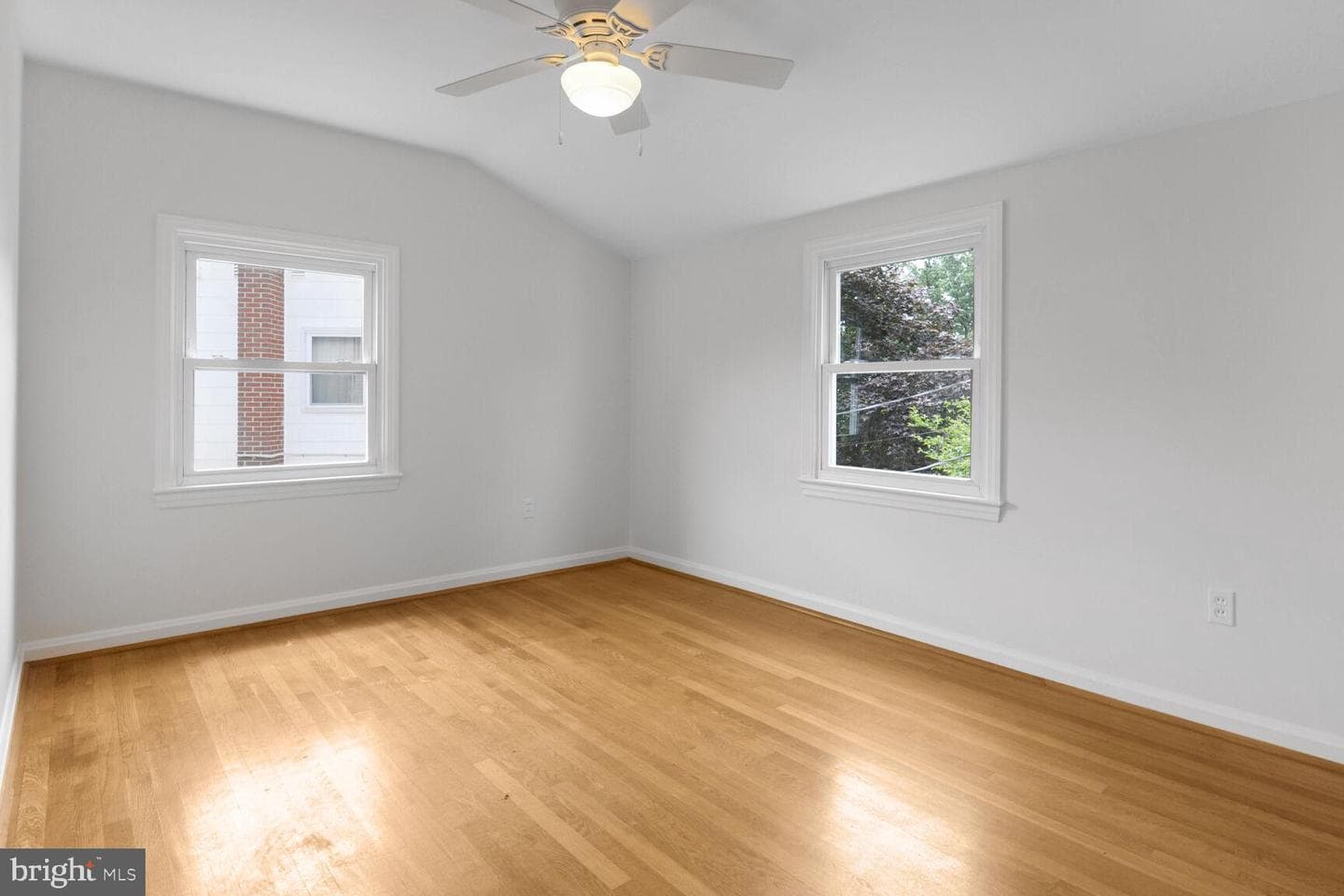 519 N Florida Street photo 35